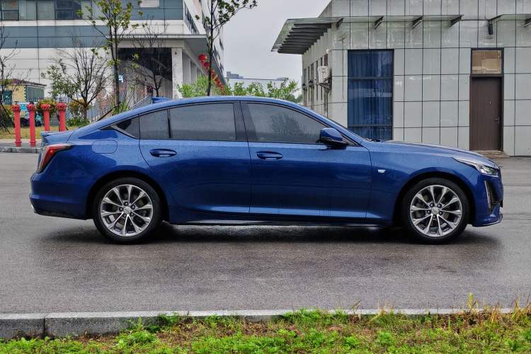 Used Cadillac CT5 2020 Updated 28T Leading Sporty Version Exterior 9