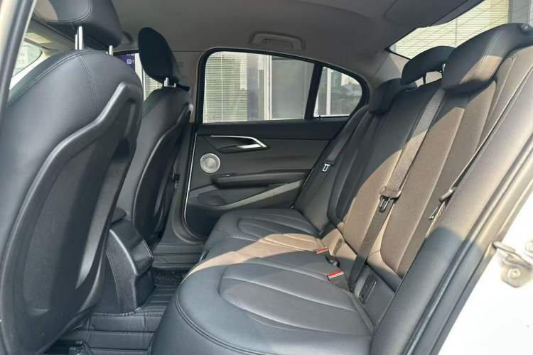 Used BMW 1 Series 2022 120i M Sport Edition Interior 5