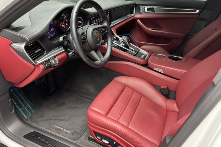 Used Porsche Panamera 2023 Facelifted Panamera 2.9T Platinum Edition Interior 5