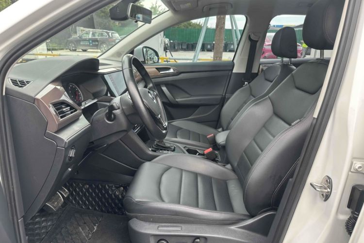 Used Volkswagen Tharu 2021 330TSI All-Wheel Drive Luxury PLUS Version
