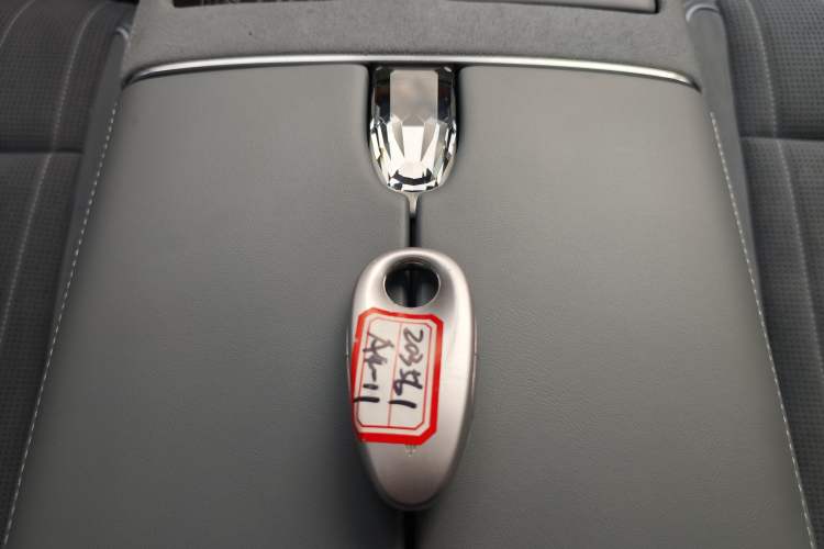 Used VOYAH PASSION 2023 Four-Wheel Drive Standard Edition
