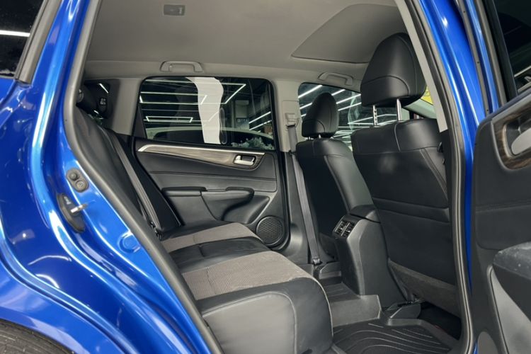 Used Honda Jade 2017 1.8L automatic Comfort version 5 seats Interior 2