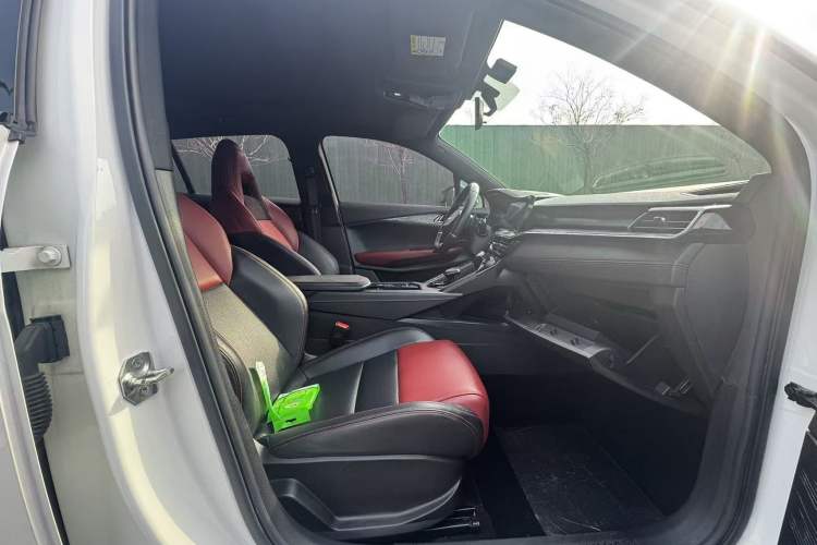 Used Lynk & Co 06 2020 1.5T JinPro model