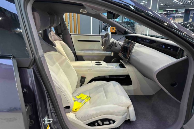 Used Avatr 06 2025 Max Extended-Range Edition