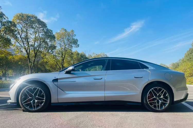 Used Yangwang U7 2025 EV Four-Seat Flagship Edition