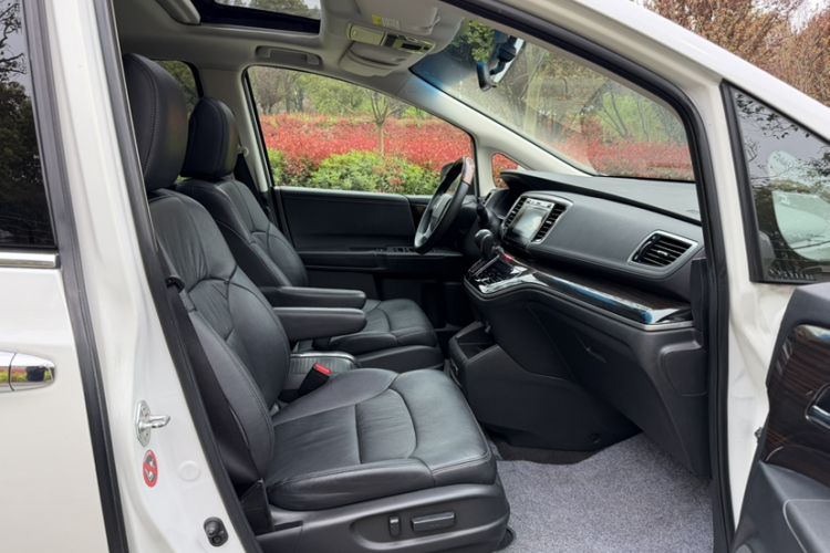 Used Honda Odyssey 2018 2.4L Smart Edition Interior 2