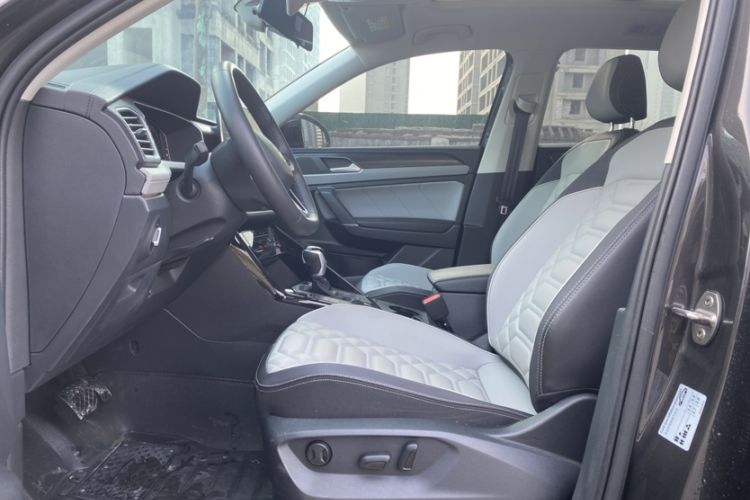 Used Volkswagen Tayron 2024 300TSI Two-Wheel-Drive Luxury Plus Advanced Version