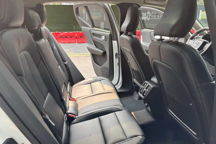 Used Volvo XC40 2020 T3 Smart & Stylish Edition Interior 9