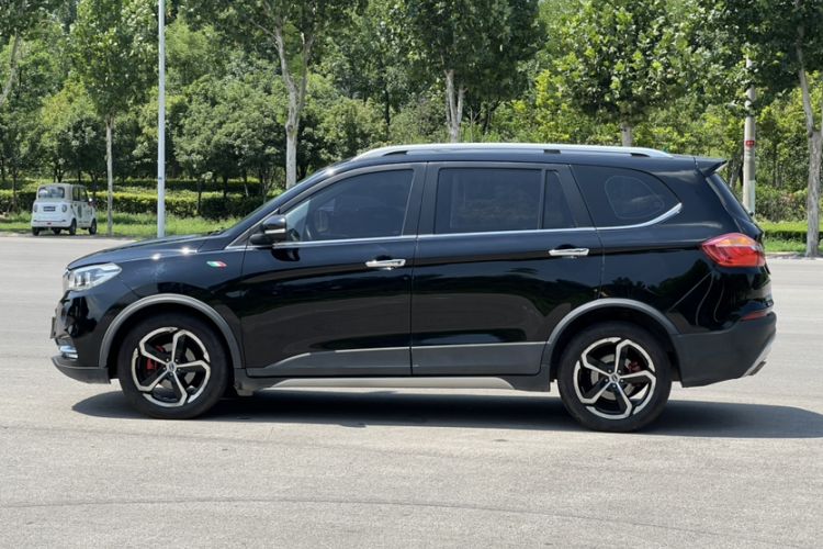 Used SWM X7 2017 1.5T Automatic Prestige Version 7 Seats