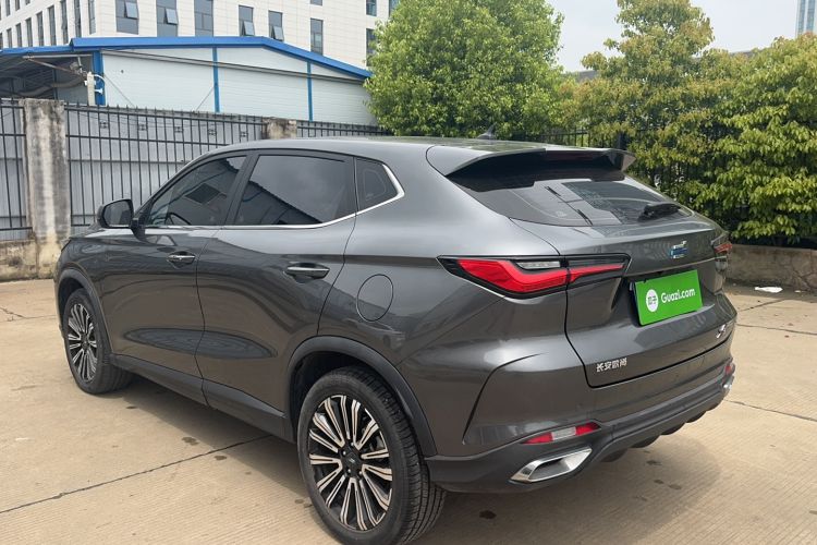 Used CHANGAN OSHAN X5 2021 1.5T DCT Prestige Edition Exterior 2