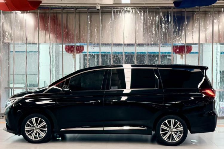 Used GAC Trumpchi M8 2018 320T Luxury Edition Exterior 2