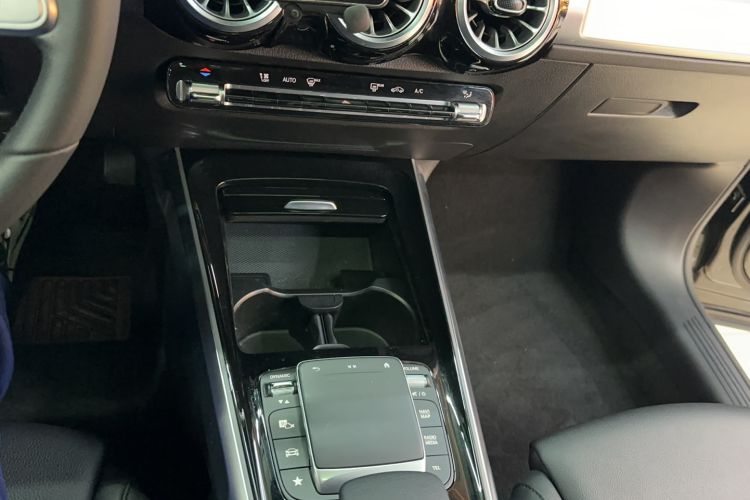 Used Mercedes-Benz GLB 2021 GLB 200 4MATIC Gear Lever