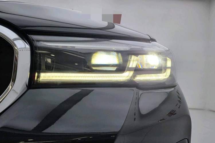 Used BMW 5 Series 2023 530Li Leading Model M Sport Package