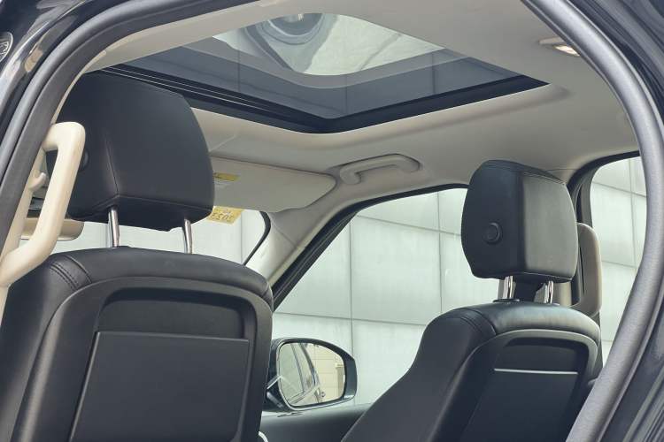 Used Land Rover Discovery 2019 3.0 SC V6 SE
