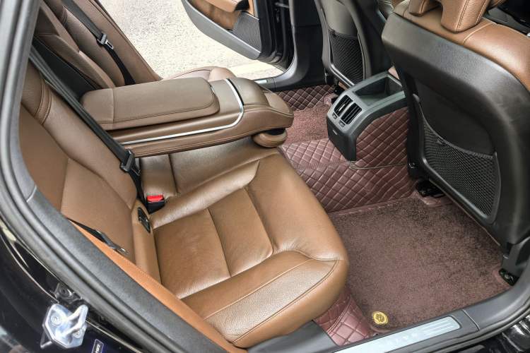 Used Volvo S90 2019 T5 Zhiyi Edition
