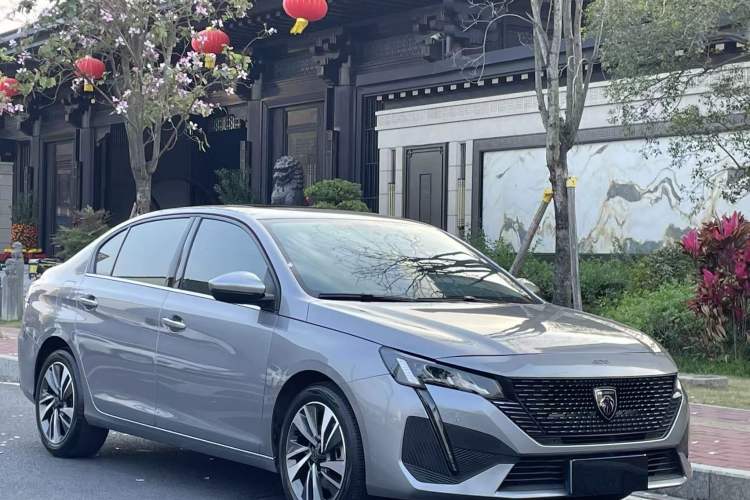 Used Peugeot 408 2022 1.6T Light-Chasing Edition
