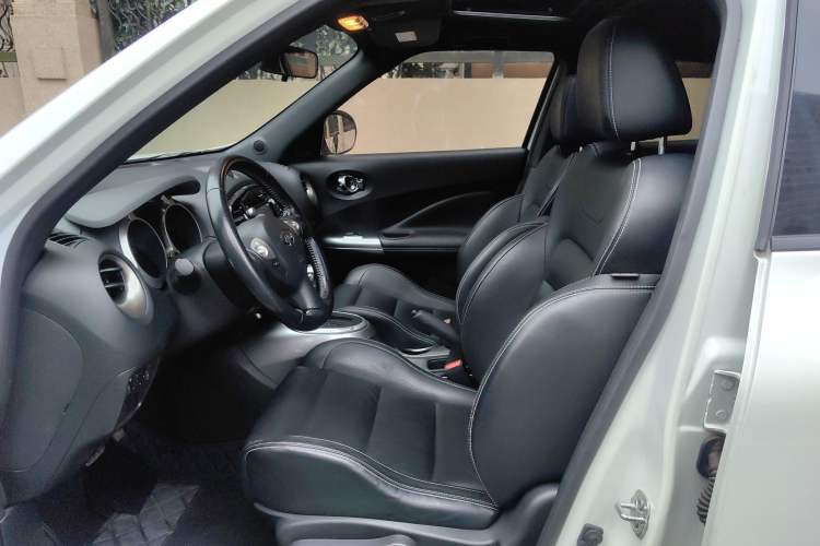 Used Infiniti ESQ 2014 1.6L Luxury Edition Left Front Seat