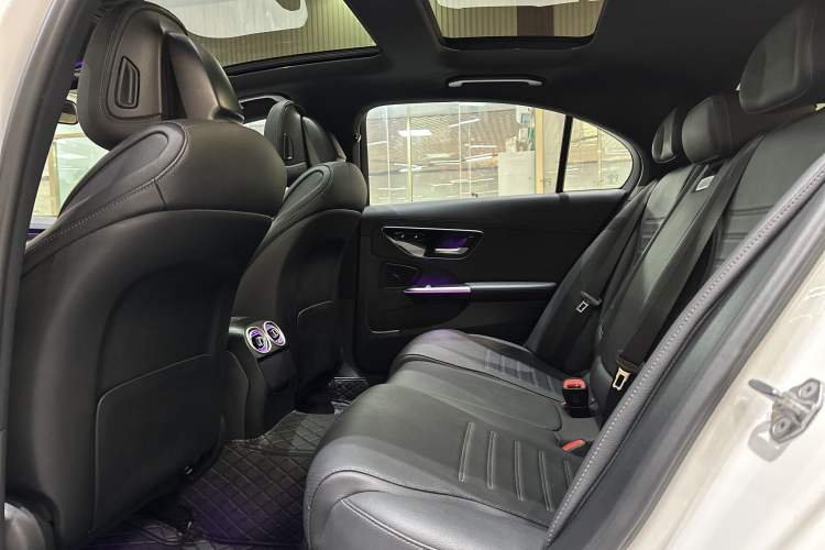 Used Mercedes-Benz C-Class 2023 Restyled C 260 L Sport Edition Interior 3