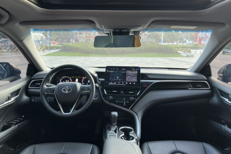 Used Toyota Camry 2023 2.5G Luxury Edition
