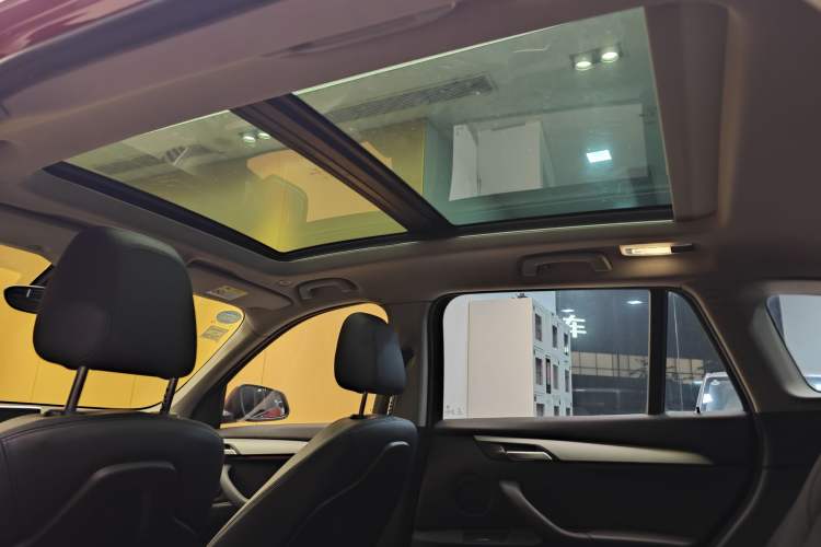 Used BMW X1 2018 sDrive18Li Fashion Model Headliner