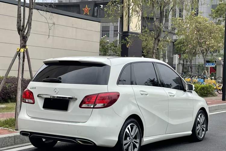 Used Mercedes-Benz B-Class 2017 B 200 Sport Edition