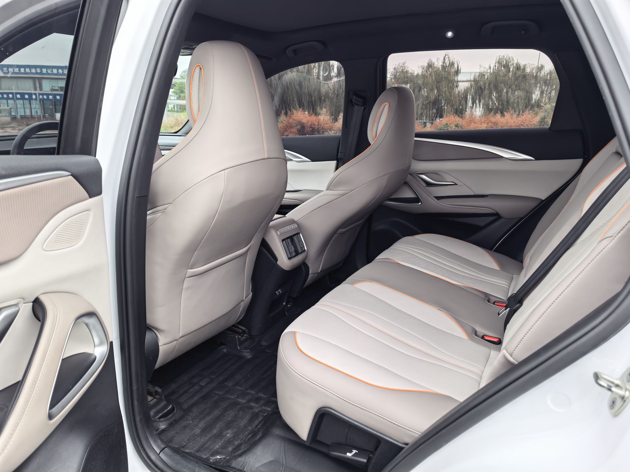 BYD Song Pro New Energy 2023 Champion Edition DM-i 71KM Beyond Model — снимка 19