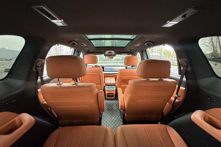 Used Wey Lanshan 2023 Four-Wheel Drive Ultra-Long Range Version
