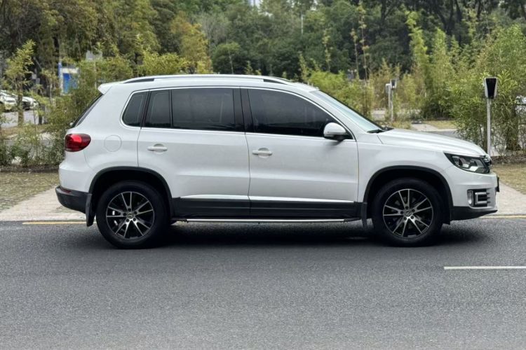 Used Volkswagen Tiguan 2015 1.8TSI Automatic Two-Wheel Drive Luxury Model Exterior 7