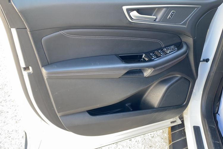 Used Ford Edge 2016 EcoBoost 245 Two-Wheel-Drive Titanium 7-Seater