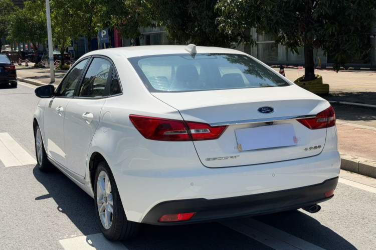 Used Ford Escort 2019 Revised Version 1.5L Automatic Enjoyment Type China VI Standard