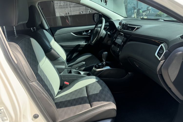 Used Nissan Qashqai 2017 2.0L CVT Luxury Edition China V Standard Right Front Seat