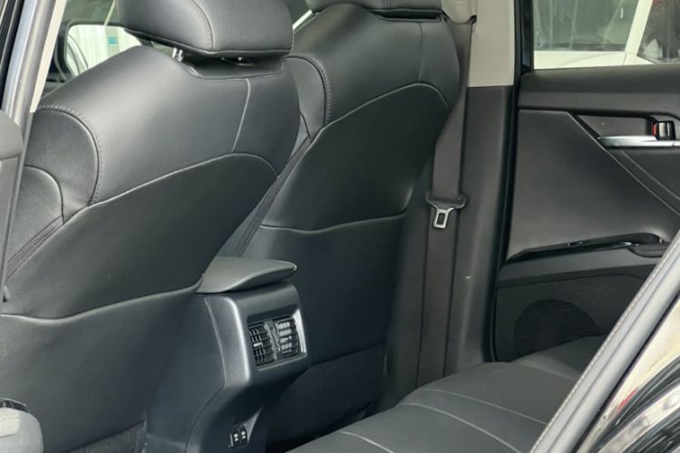 Used Toyota Camry 2019 2.0G Luxury Edition China VI Standard