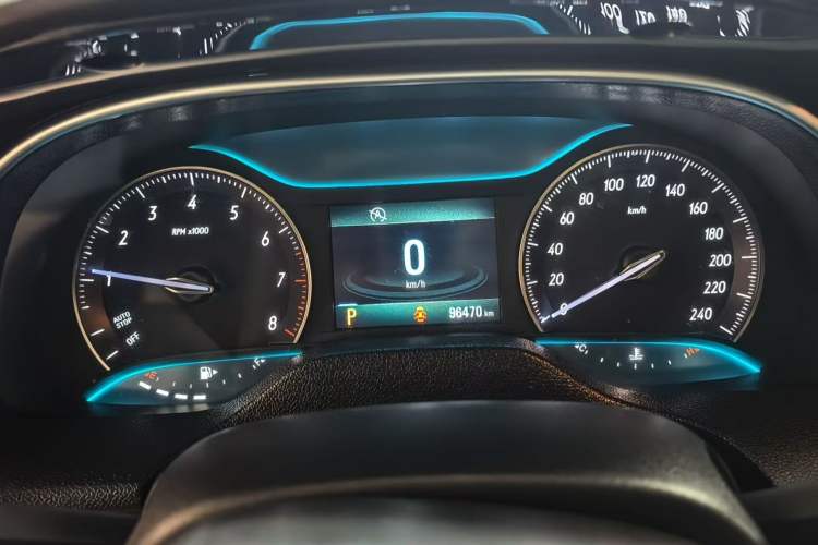 Used Buick GT 2016 15N Automatic Elite Edition Odometer Close Up