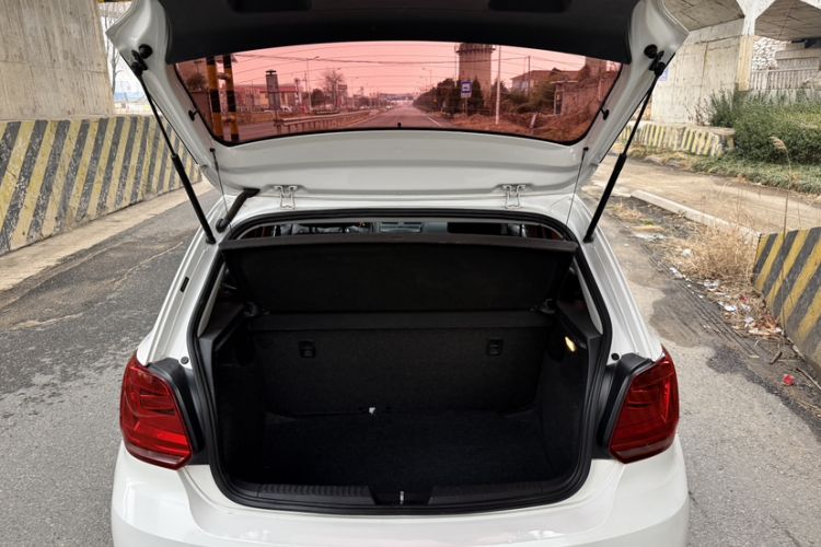 Used Volkswagen Polo 2016 1.4L Automatic Trendy Model