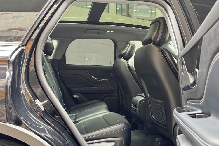 Used Lincoln Corsair 2021 2.0T Two-Wheel-Drive Luxury Edition
