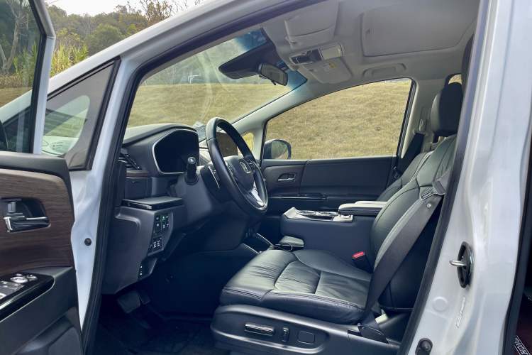 Used Honda Odyssey 2024 2.0L eHEV Sharp·Luxury Edition