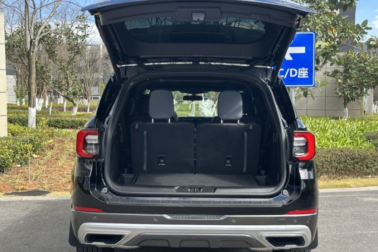 Used Ford Explorer 2023 EcoBoost 285 4x4 Trend Plus Edition 6 Seats