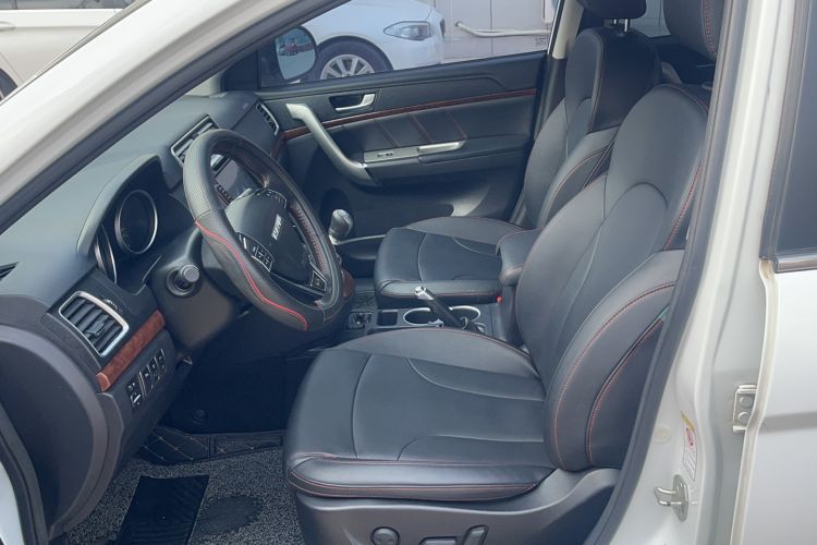 Used Haval H6 2017 Red-Label Sport Edition 1.5T Manual Two-Wheel Drive Elite Model
