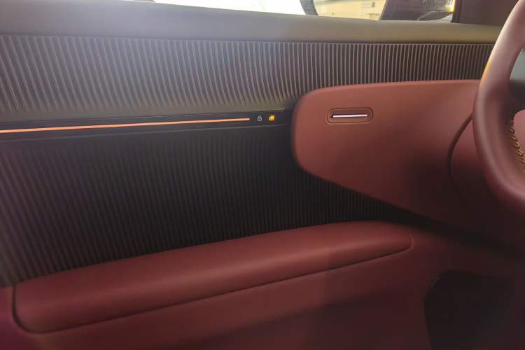 Used Avatr 12 2025 Updated Ultra All-Electric Four-Wheel Drive Interior 8