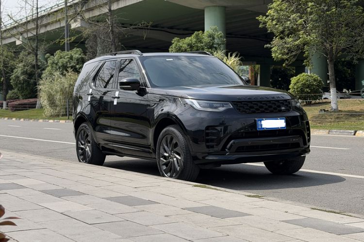 Used Land Rover Discovery 2023 Revised Version 360 PS R-Dynamic S Exterior 5
