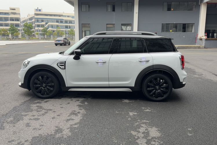 Used MINI Countryman 2019 1.5T COOPER Artist Weekend Travel Edition Exterior 4