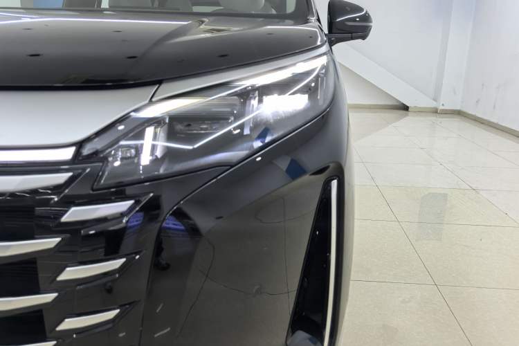 Used BYD Xia 2025 DM-i 1.5T 180km Excellence Model