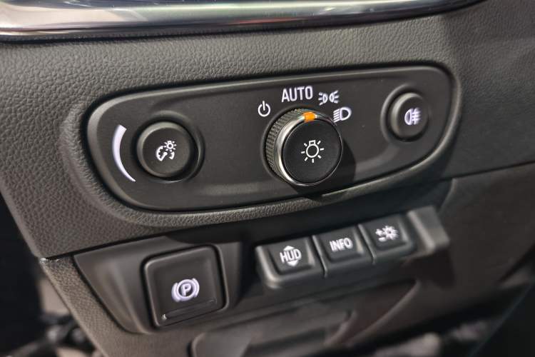 Used Buick Enclave 2022 652T 4x4 Prestige Flagship 6-Seater Interior 4