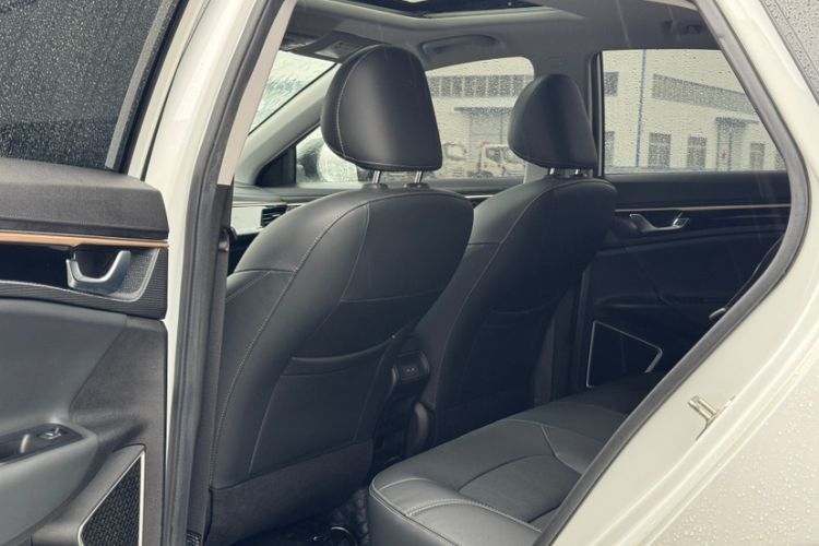 Used Geely Auto Emgrand GL 2021 UP 1.4T CVT Leading Edition
