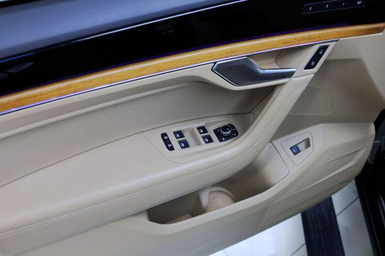 Used Volkswagen Touareg 2019 3.0 TSI Advanced Version China V Standard
