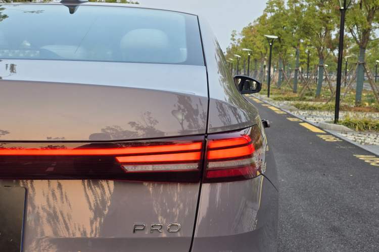 Used Volkswagen Lavida 2026 Pro 300TSI Starry Zhi Yi Edition Exterior 9