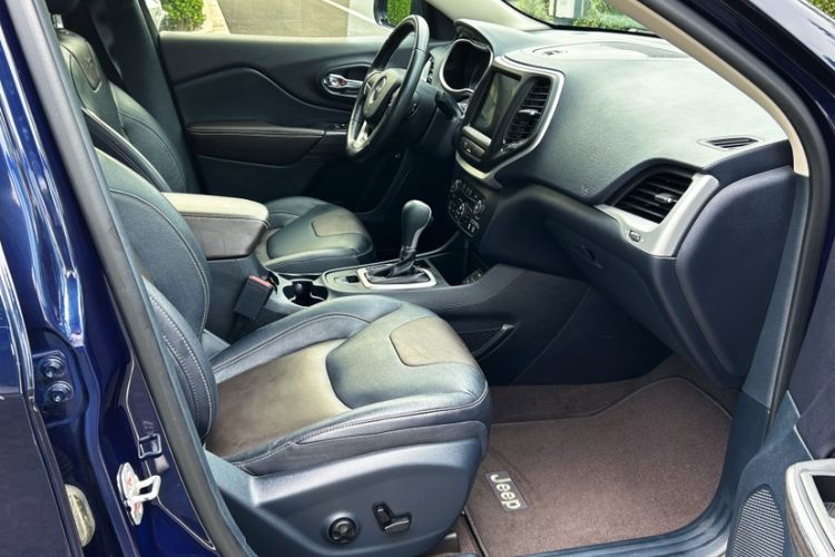 Used Jeep Cherokee 2017 2.4L Leading Smart Edition