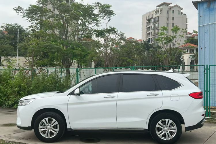 Used Haval M6 2021 PLUS 1.5T DCT Elite Smart Connectivity Model
