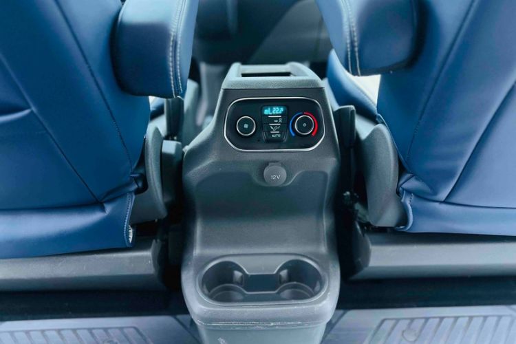 Used Ford Tourneo Custom 2020 2.0T Automatic Elite Edition China VI Standard
