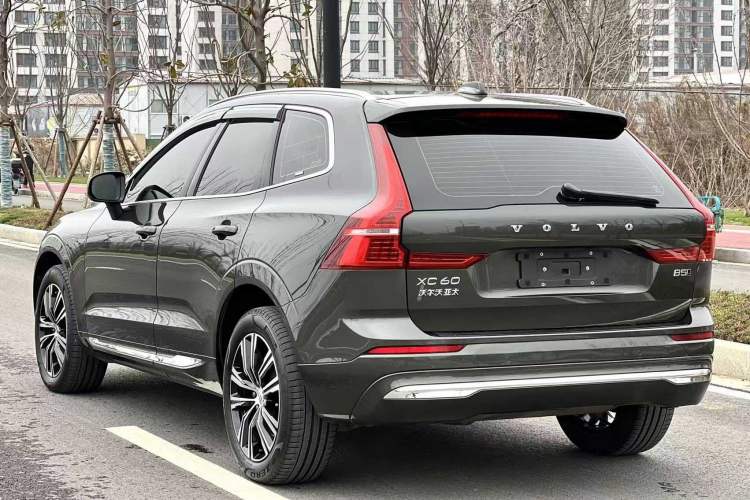 Used Volvo XC60 2022 B5 4x4 Smart Luxury Edition
